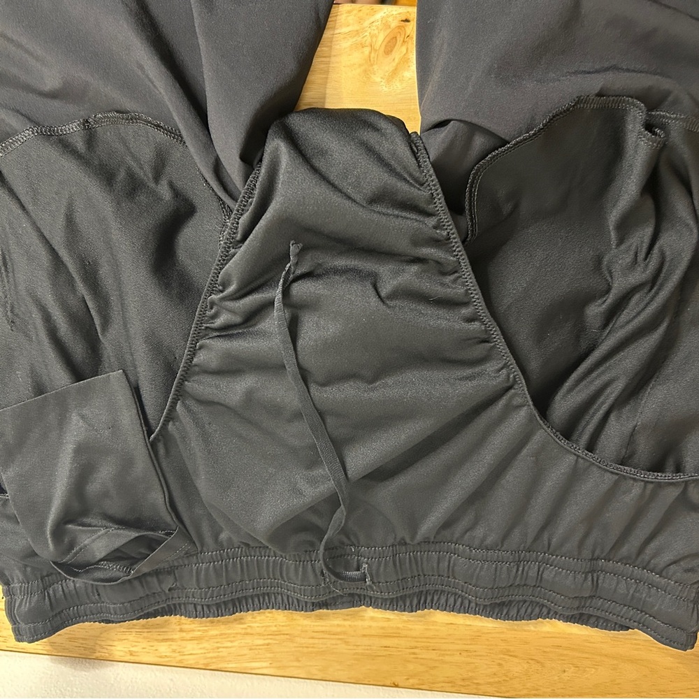 New Balance Men's Dark Gray Athletic Shorts - Picture 9 of 10